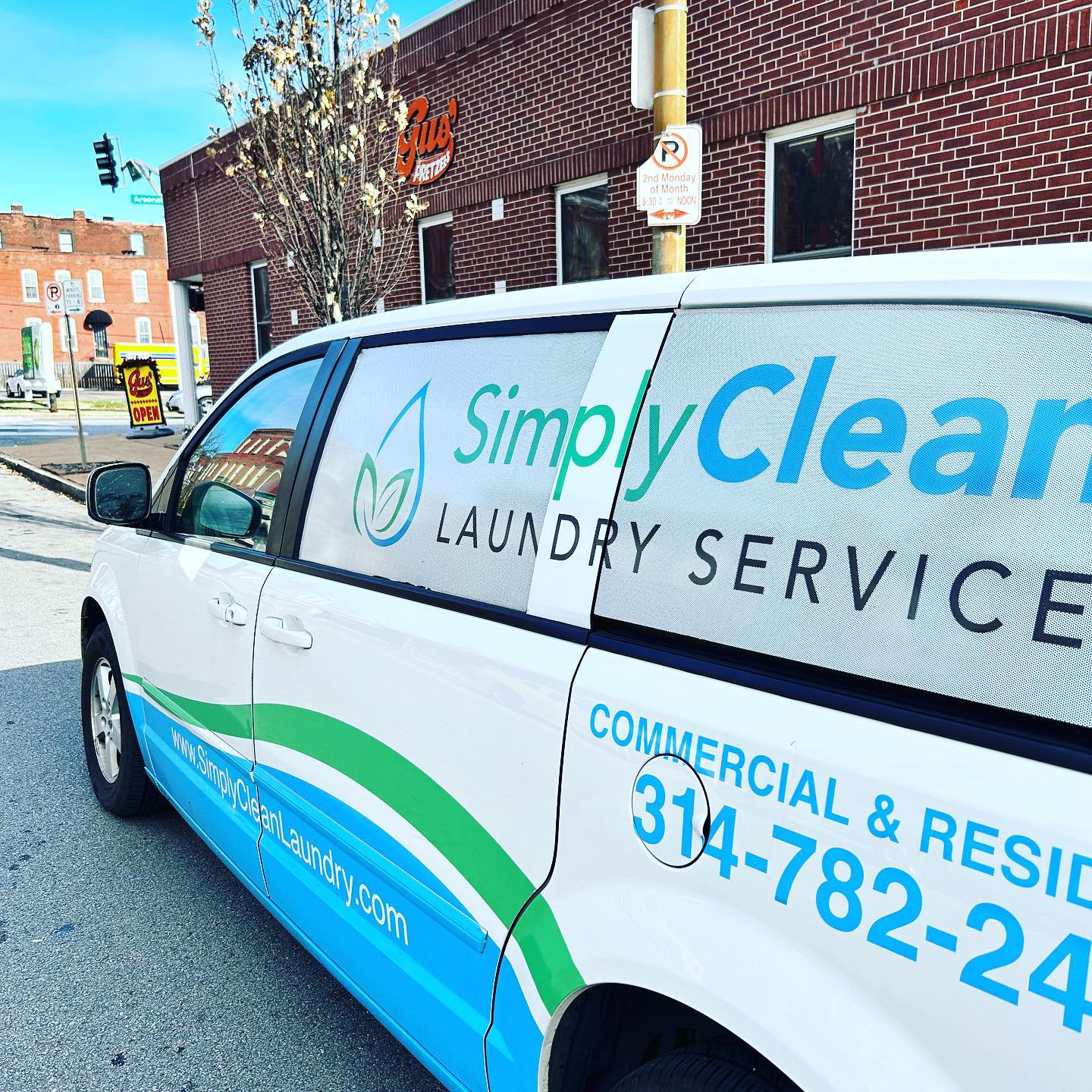 Why Creve Coeur Residents Love Laundry Pickup and Delivery